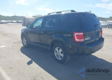 2010 Ford Escape Xlt z USA, uszkodzony, nr VIN 1FMCU9DGXAKA41749